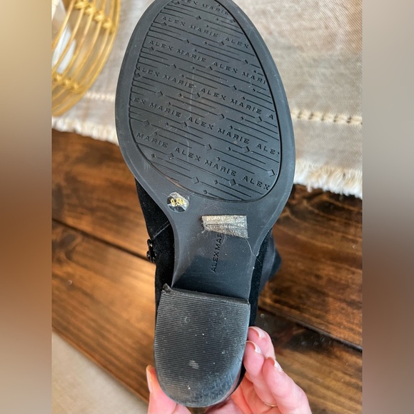 Alex Marie Women's Black Suede Ankle Boots, size 9.5, GUC, business casual - Picture 6 of 8